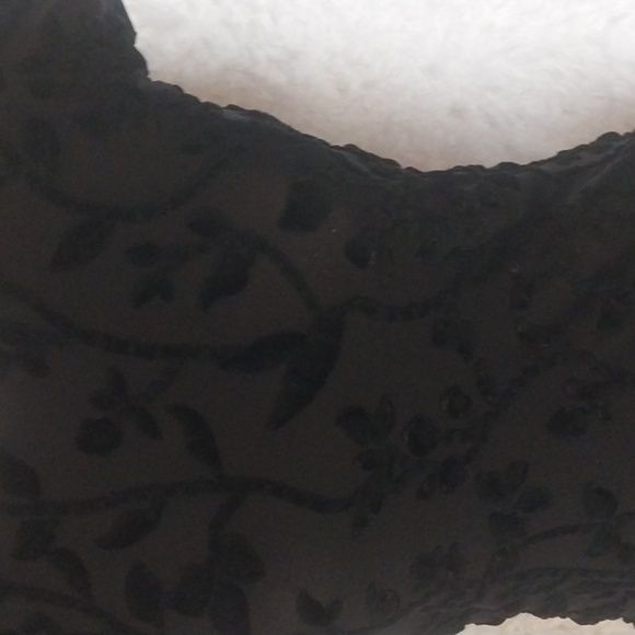 Armani Collezioni Velvet Burnout Top. Size 6 - Picture 4 of 9